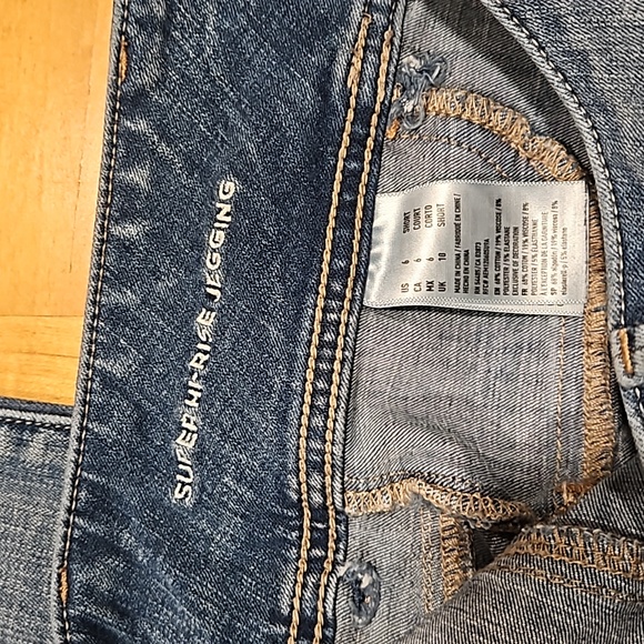 AE Super High-Rise Jeans - Picture 4 of 5